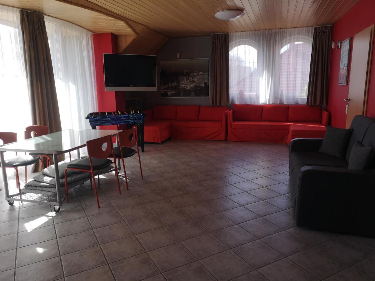 Szigeti Apartmanhaz Pécs Exterior foto